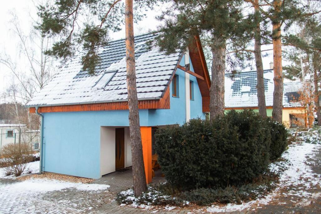 Chaty Kolodeje-Ubytovani U Reky V Soukromem Arealu-Blue Kolodeje nad Luznici Exteriör bild