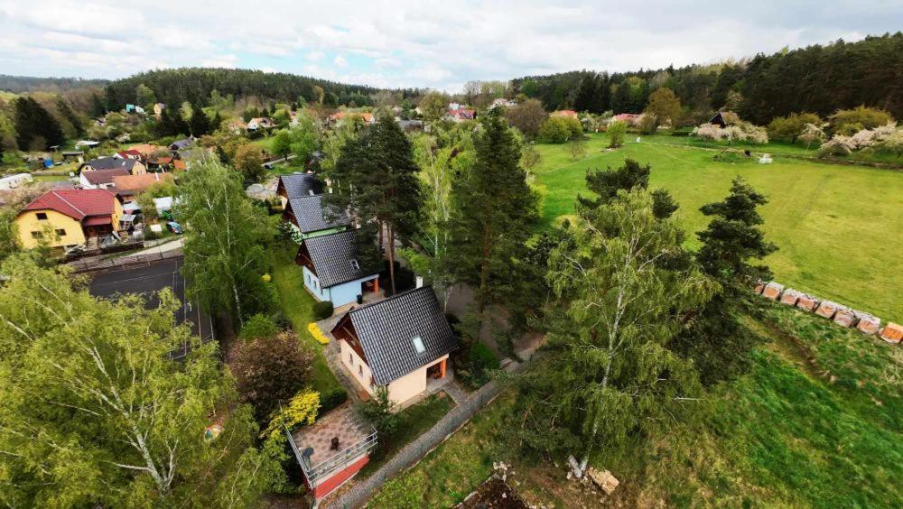 Chaty Kolodeje-Ubytovani U Reky V Soukromem Arealu-Blue Kolodeje nad Luznici Exteriör bild